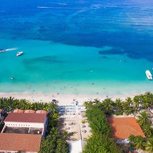 Mayan Princess Beach & Dive Resort
